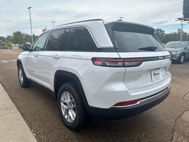 new 2025 Jeep Grand Cherokee car, priced at $40,375