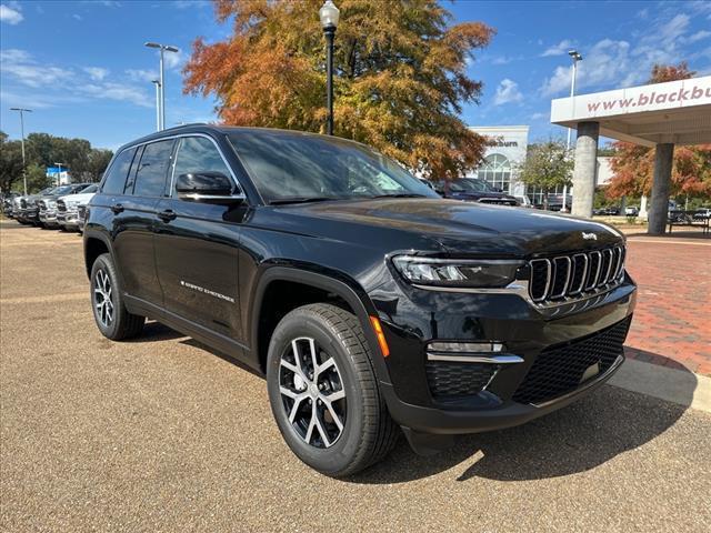 new 2025 Jeep Grand Cherokee car, priced at $44,295