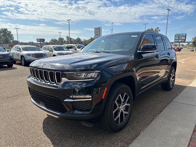 new 2025 Jeep Grand Cherokee car, priced at $44,295