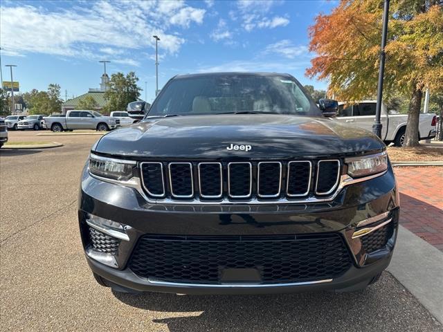 new 2025 Jeep Grand Cherokee car, priced at $44,295