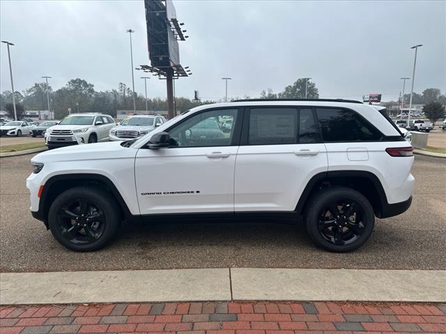 new 2025 Jeep Grand Cherokee car, priced at $45,580