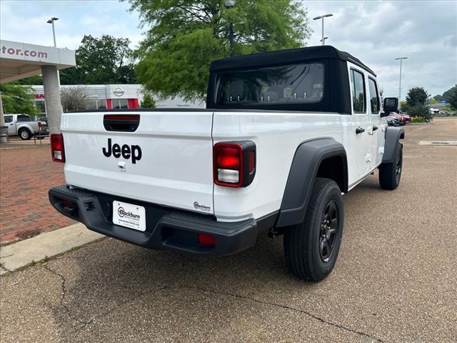 new 2024 Jeep Gladiator car, priced at $39,960