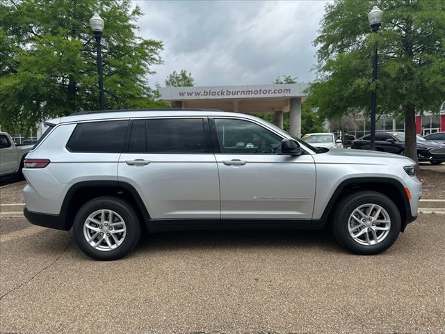 new 2024 Jeep Grand Cherokee L car, priced at $42,999