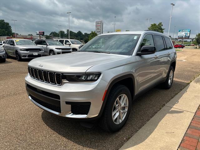 new 2024 Jeep Grand Cherokee L car, priced at $43,999