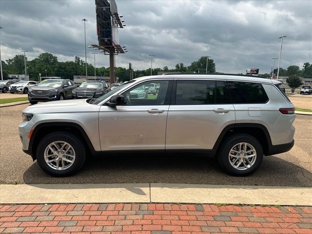 new 2024 Jeep Grand Cherokee L car, priced at $43,999