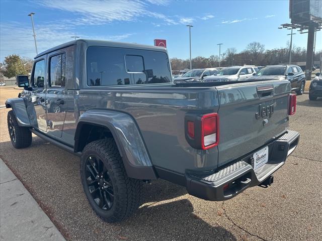 new 2025 Jeep Gladiator car, priced at $43,680