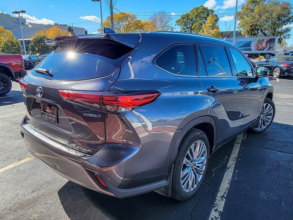 used 2021 Toyota Highlander Hybrid car, priced at $39,798