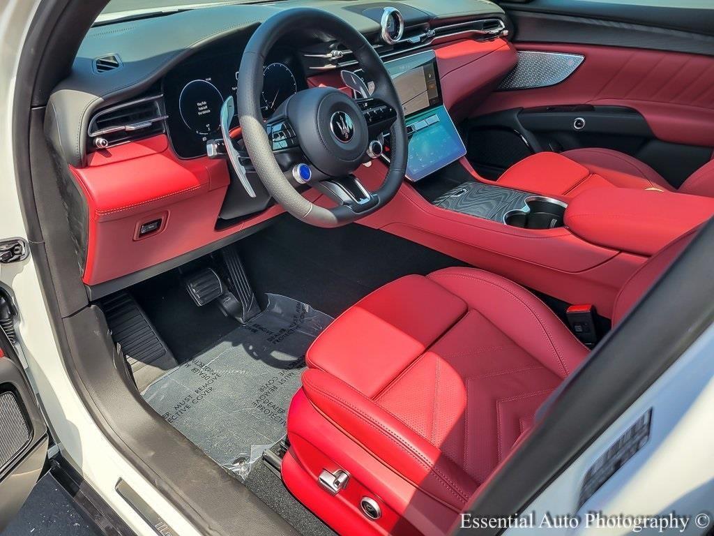 new 2025 Maserati Grecale car, priced at $77,939