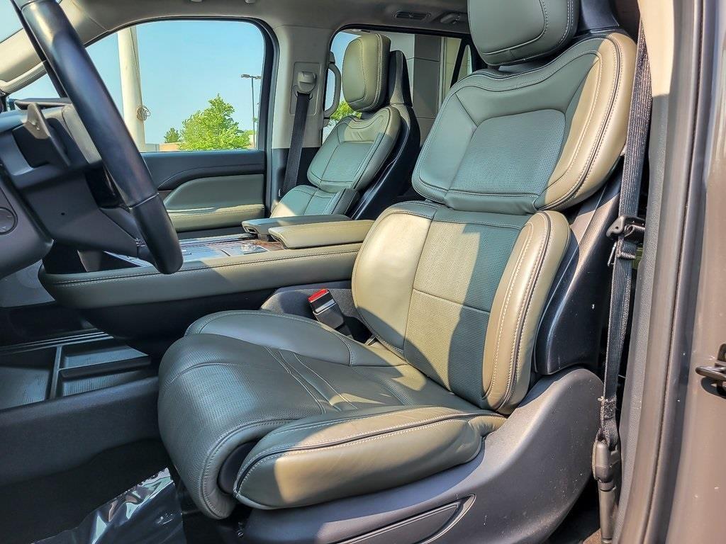 used 2022 Lincoln Navigator car, priced at $59,889