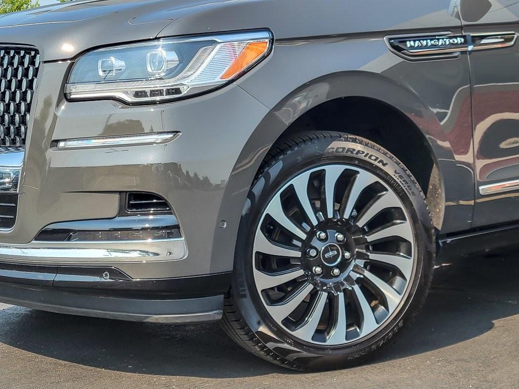 used 2022 Lincoln Navigator car, priced at $67,989