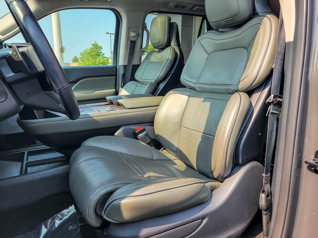 used 2022 Lincoln Navigator car, priced at $67,989
