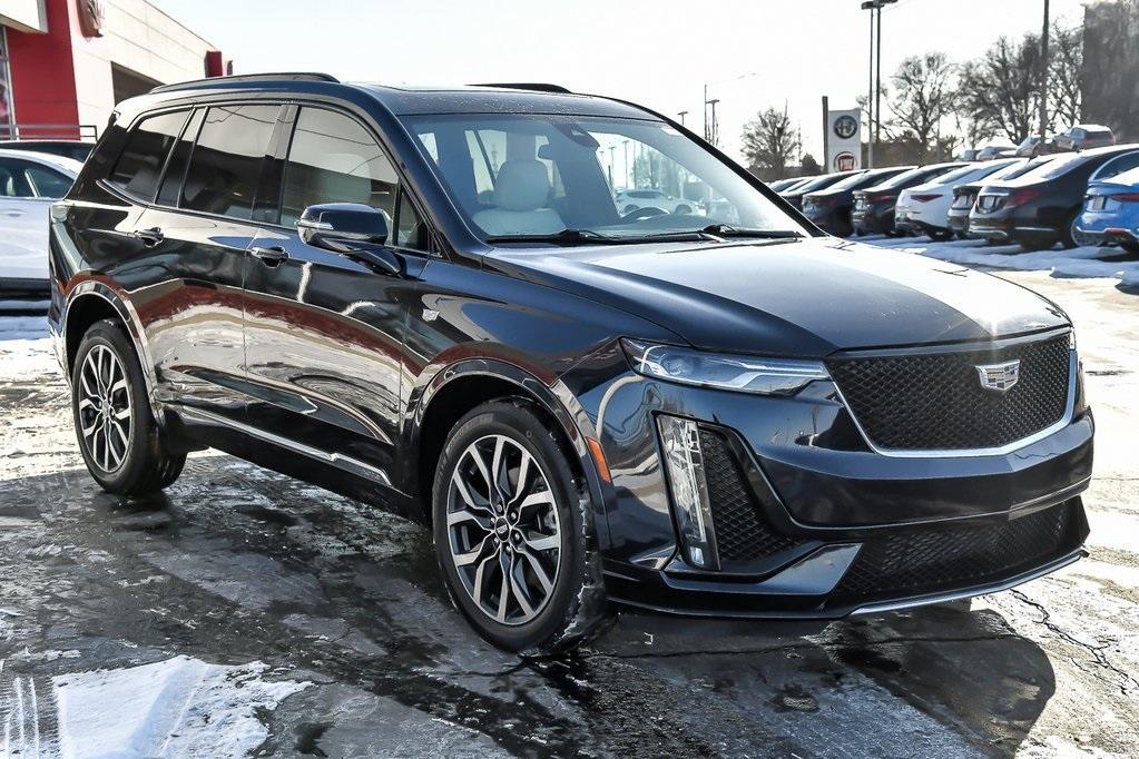 used 2021 Cadillac XT6 car, priced at $36,889