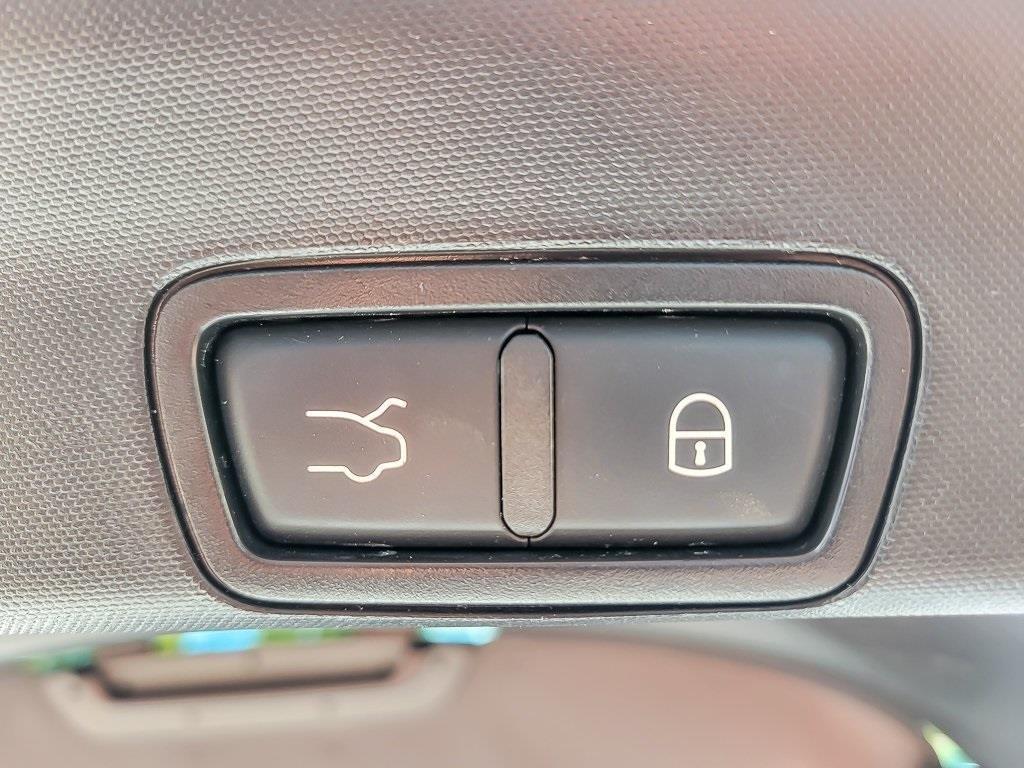 used 2022 Alfa Romeo Stelvio car, priced at $26,989