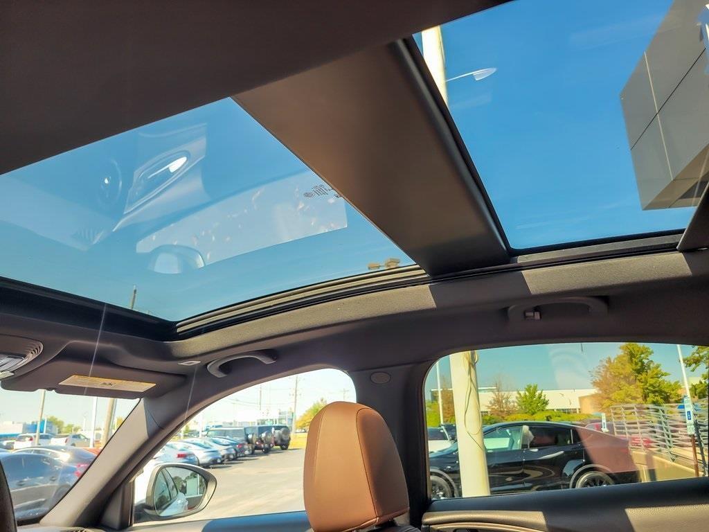 used 2022 Alfa Romeo Stelvio car, priced at $23,258