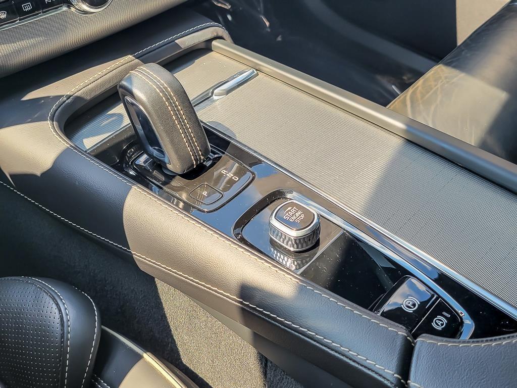 used 2022 Volvo XC90 Recharge Plug-In Hybrid car, priced at $44,388