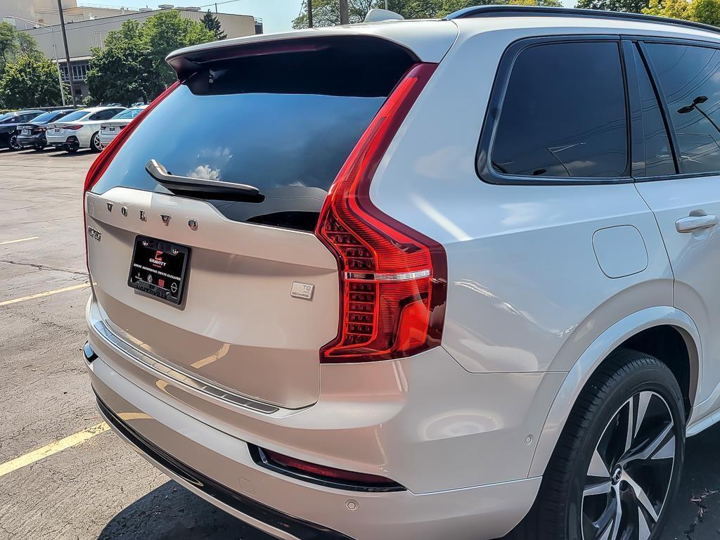 used 2022 Volvo XC90 Recharge Plug-In Hybrid car, priced at $44,388