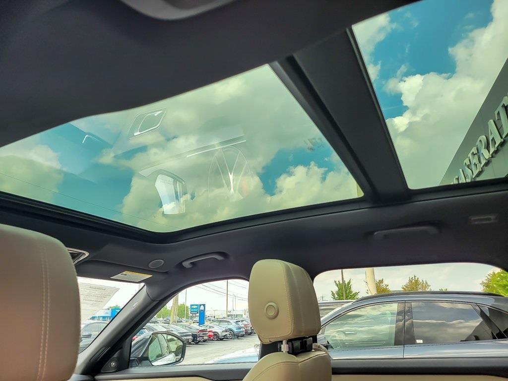 used 2022 Land Rover Range Rover Velar car, priced at $29,839