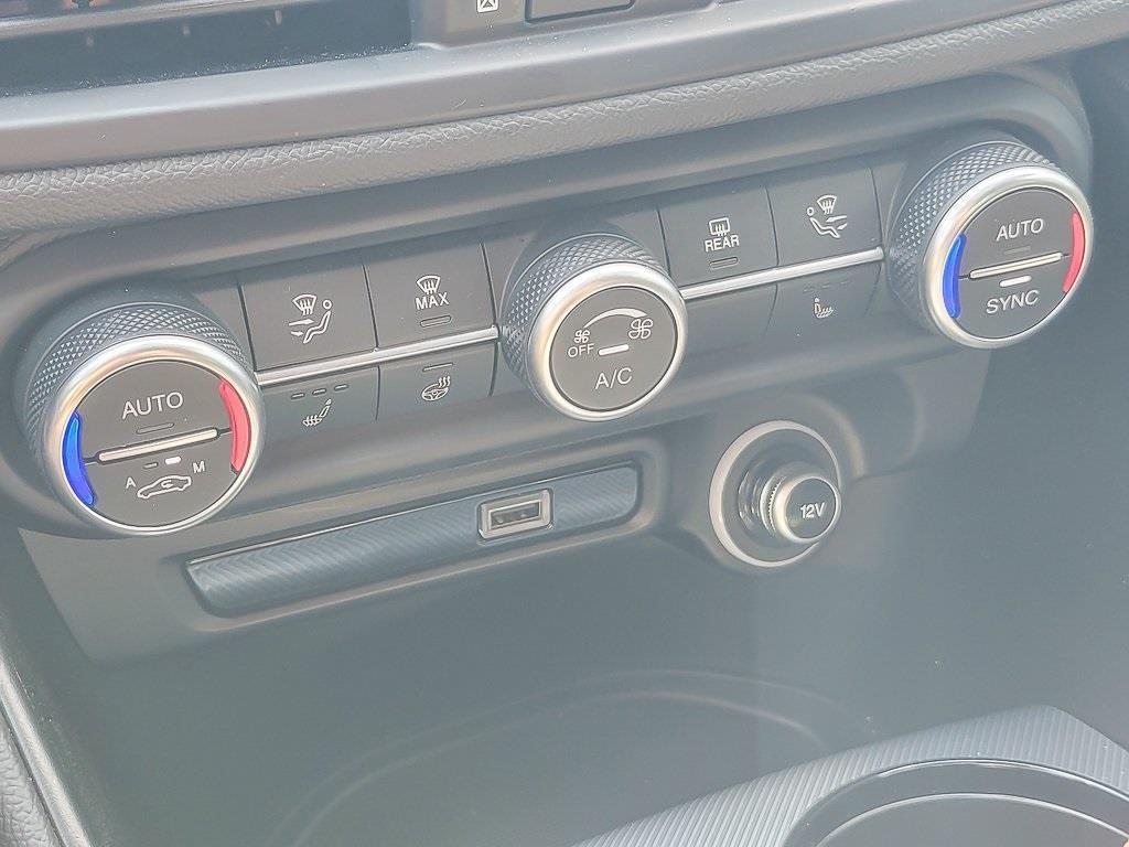 used 2024 Alfa Romeo Giulia car, priced at $37,489