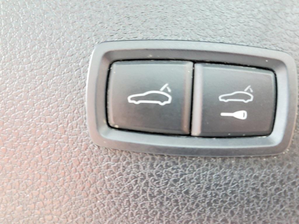 used 2021 Porsche Macan car, priced at $59,149