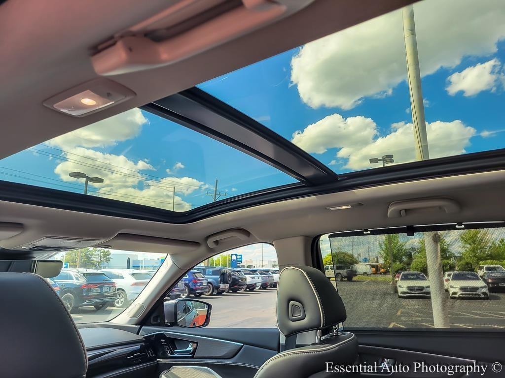 used 2022 Acura MDX car, priced at $41,779