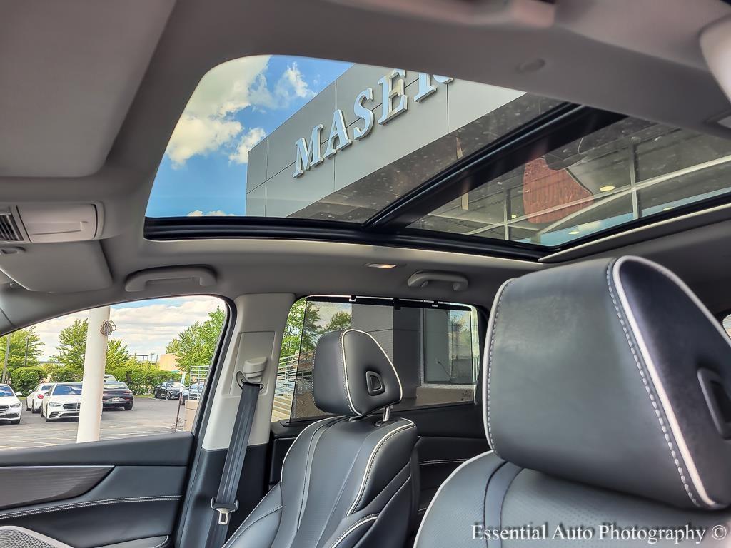 used 2022 Acura MDX car, priced at $41,779