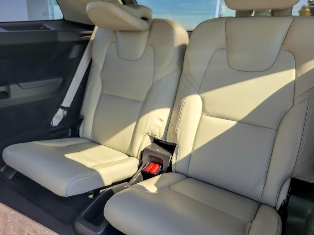 used 2022 Volvo XC90 car, priced at $37,982