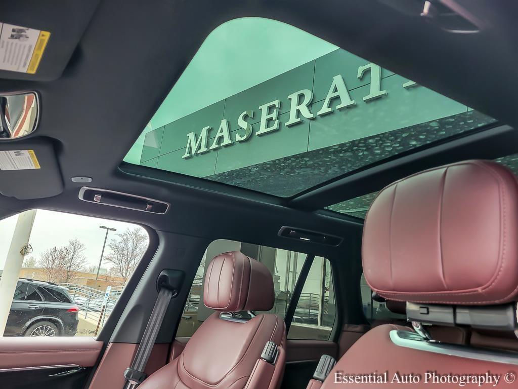 used 2023 Land Rover Range Rover car, priced at $99,789