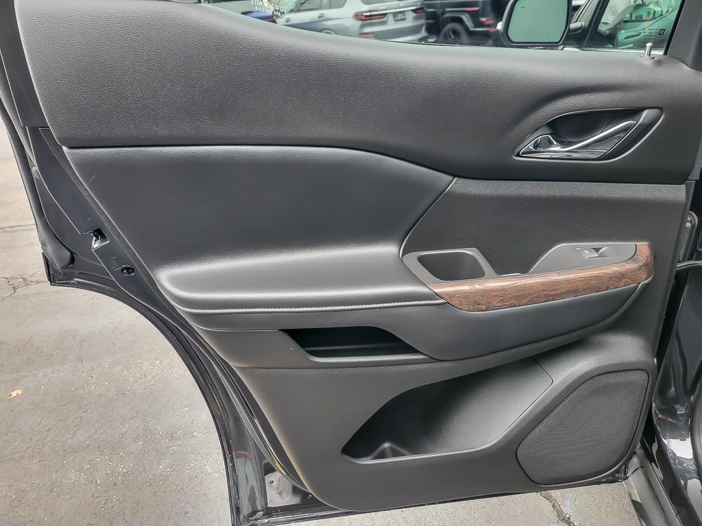 used 2020 GMC Acadia car, priced at $31,673