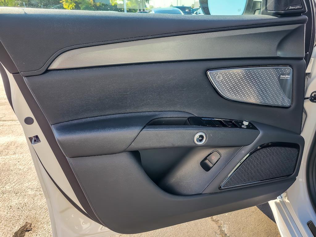 used 2023 Maserati Grecale car, priced at $37,739