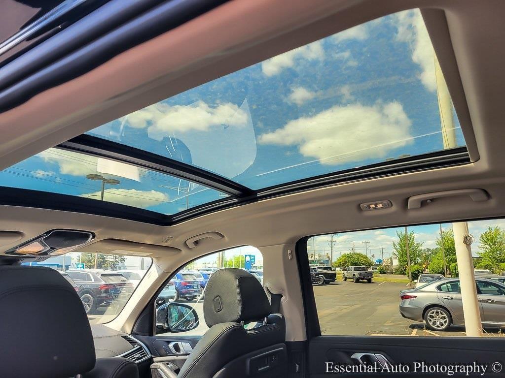 used 2022 BMW X7 car, priced at $50,489