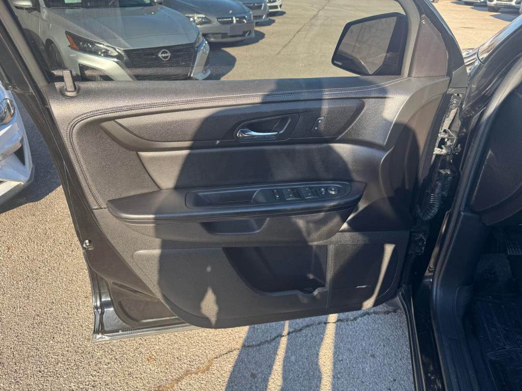 used 2016 Chevrolet Traverse car, priced at $10,995