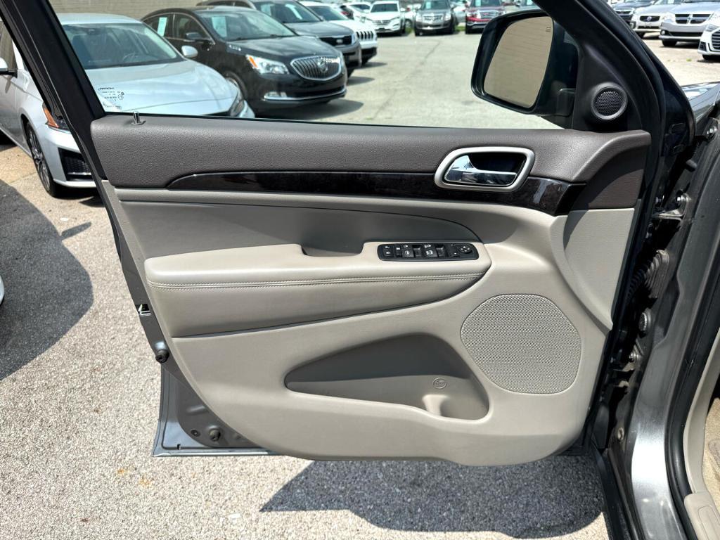 used 2012 Jeep Grand Cherokee car, priced at $7,995