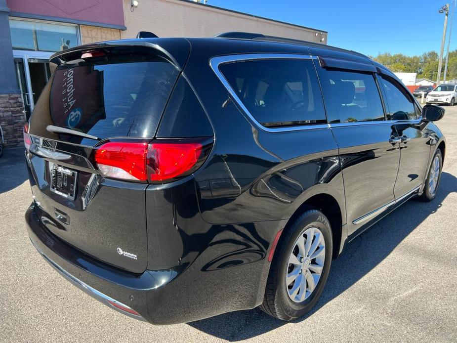 used 2017 Chrysler Pacifica car, priced at $13,995