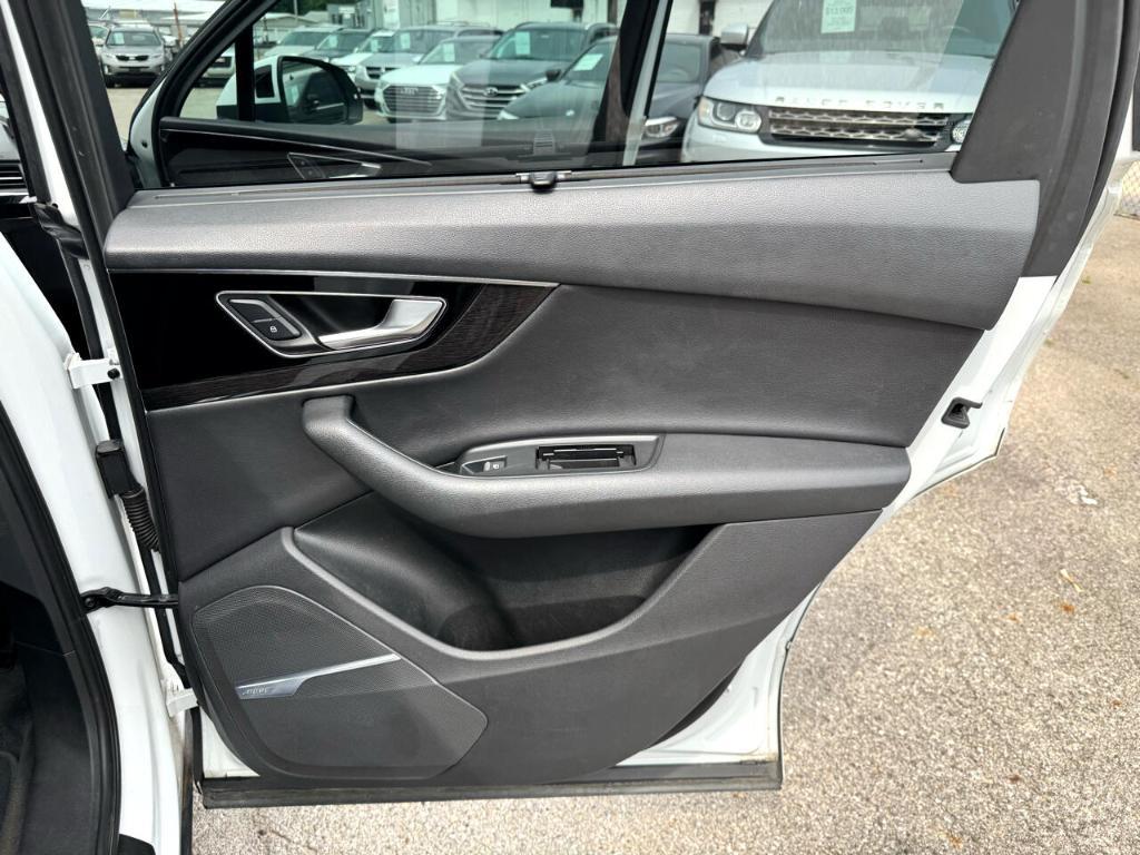 used 2018 Audi Q7 car, priced at $13,995