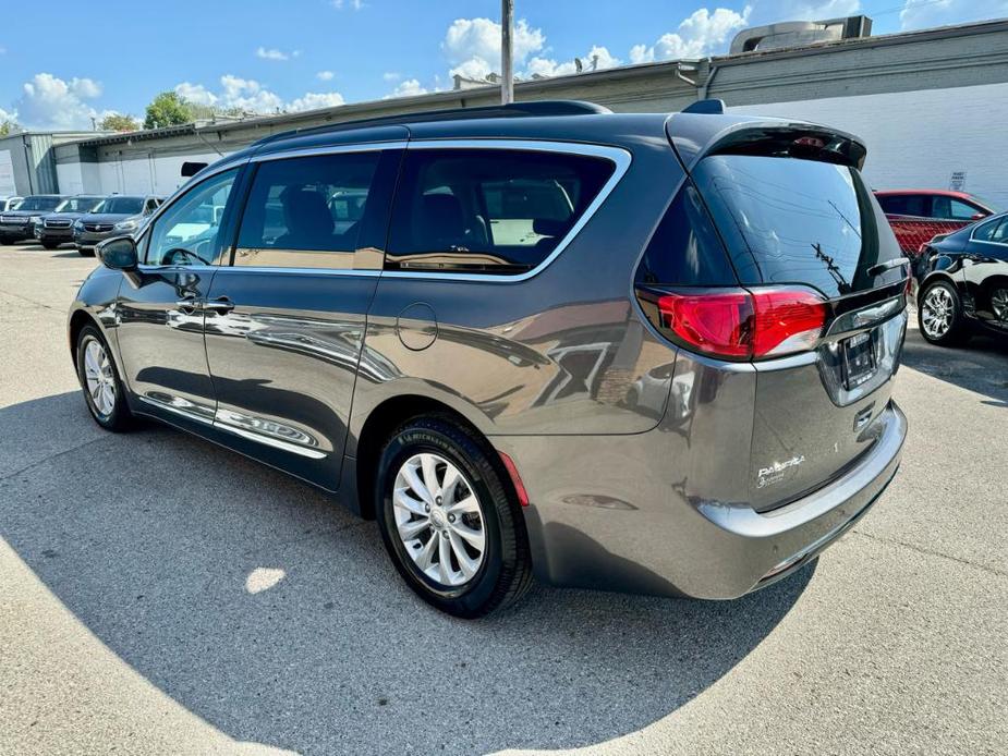 used 2017 Chrysler Pacifica car, priced at $14,995