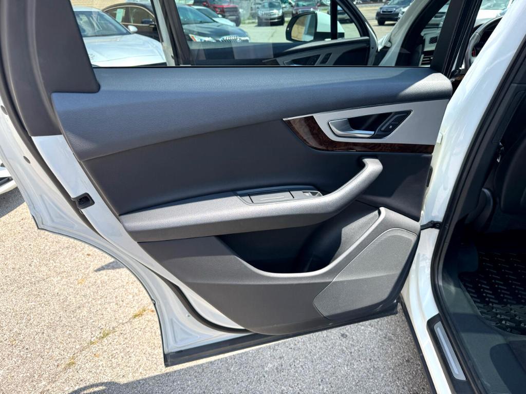 used 2018 Audi Q7 car, priced at $14,995