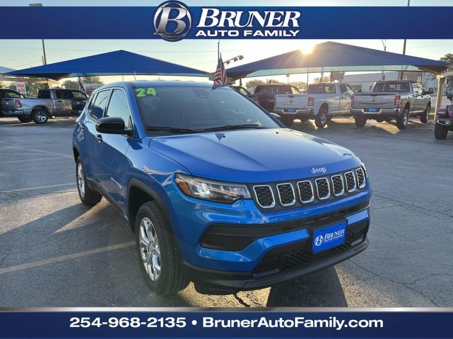 new 2024 Jeep Compass car, priced at $27,878