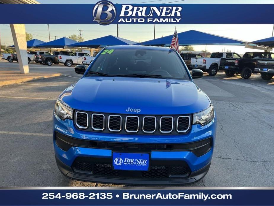 new 2024 Jeep Compass car, priced at $27,878