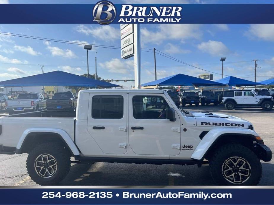 new 2024 Jeep Gladiator car, priced at $61,789