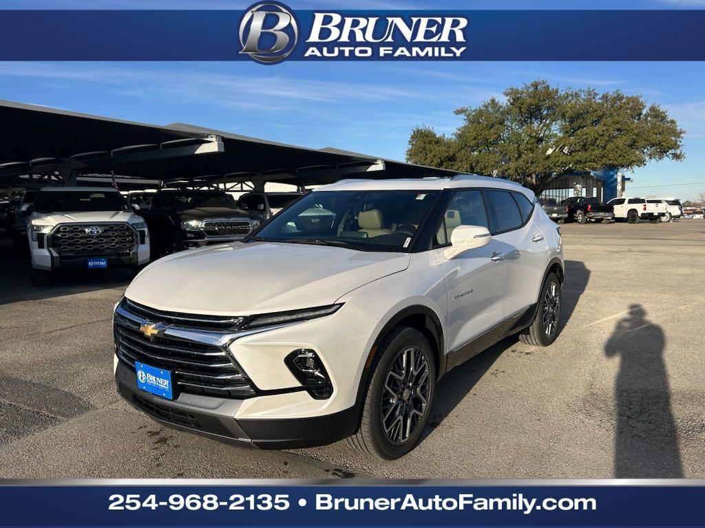 new 2025 Chevrolet Blazer car, priced at $50,410