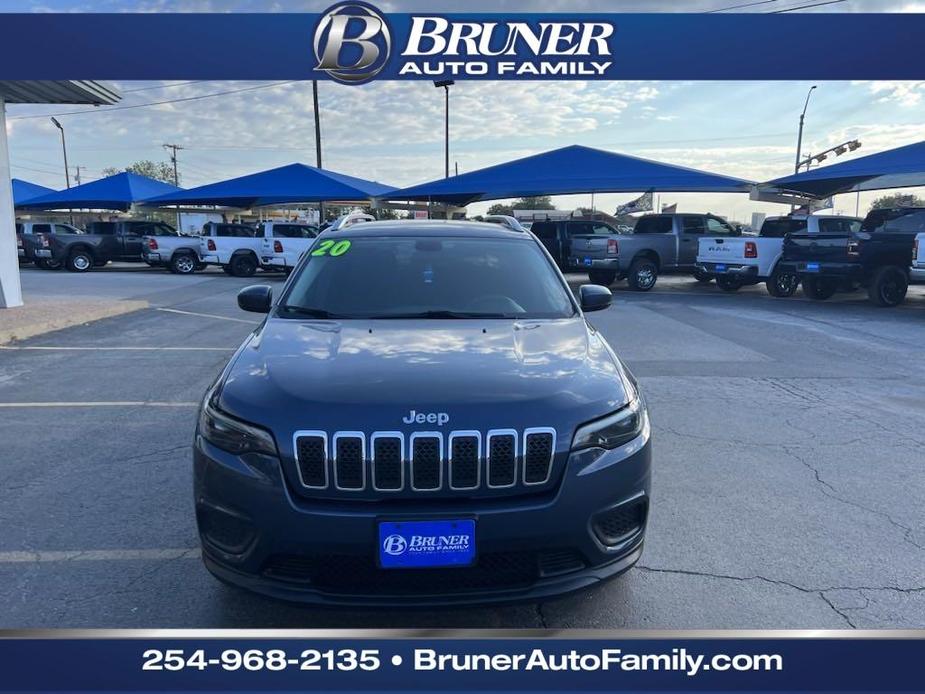 used 2020 Jeep Cherokee car, priced at $18,995