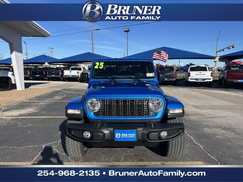 new 2025 Jeep Gladiator car, priced at $42,442