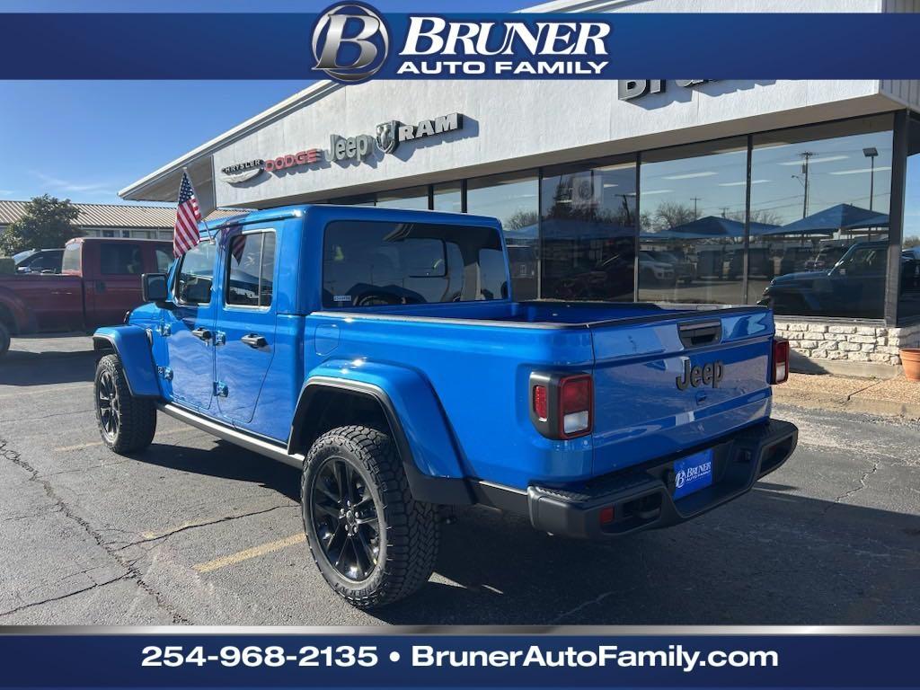 new 2025 Jeep Gladiator car, priced at $42,442