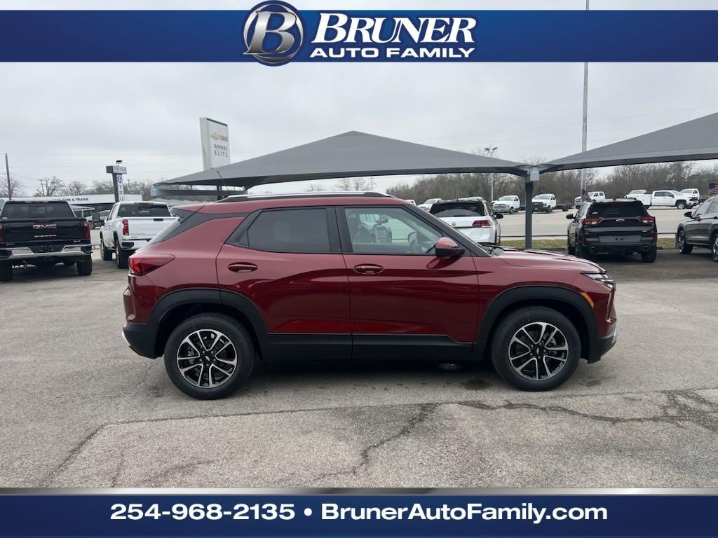 new 2025 Chevrolet TrailBlazer car, priced at $25,990