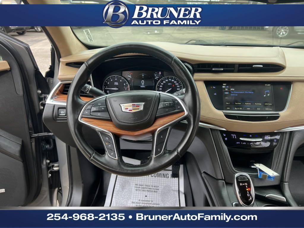 used 2018 Cadillac XT5 car, priced at $20,794