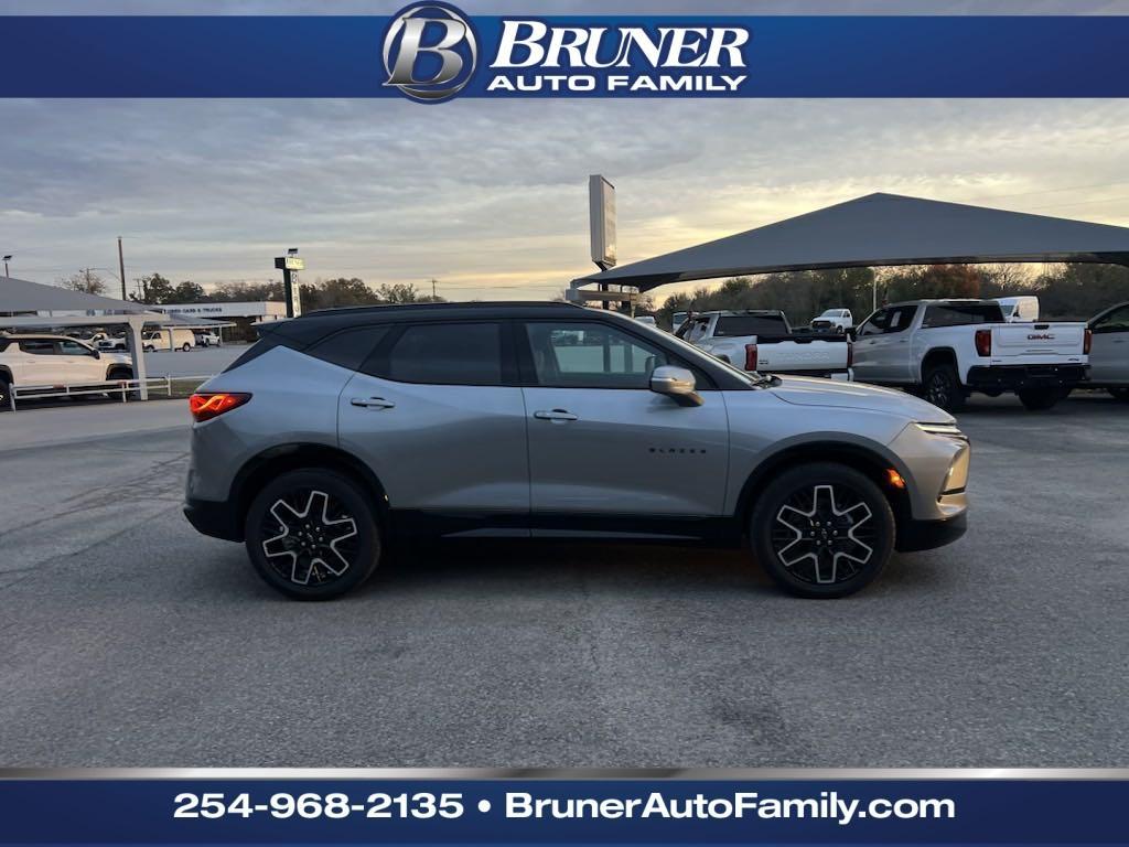 new 2025 Chevrolet Blazer car, priced at $52,665