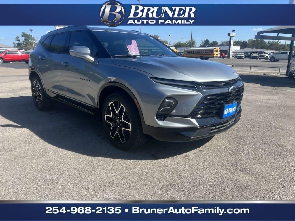 new 2025 Chevrolet Blazer car, priced at $49,215