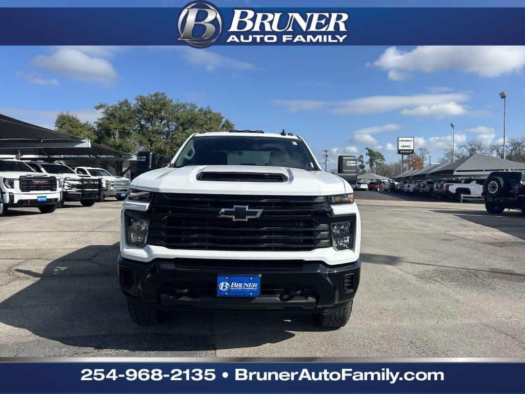 new 2025 Chevrolet Silverado 2500 car, priced at $59,070