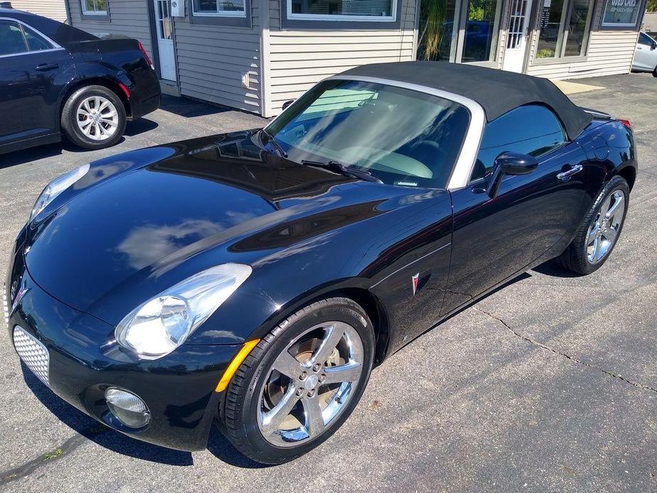 used 2007 Pontiac Solstice car, priced at $12,850