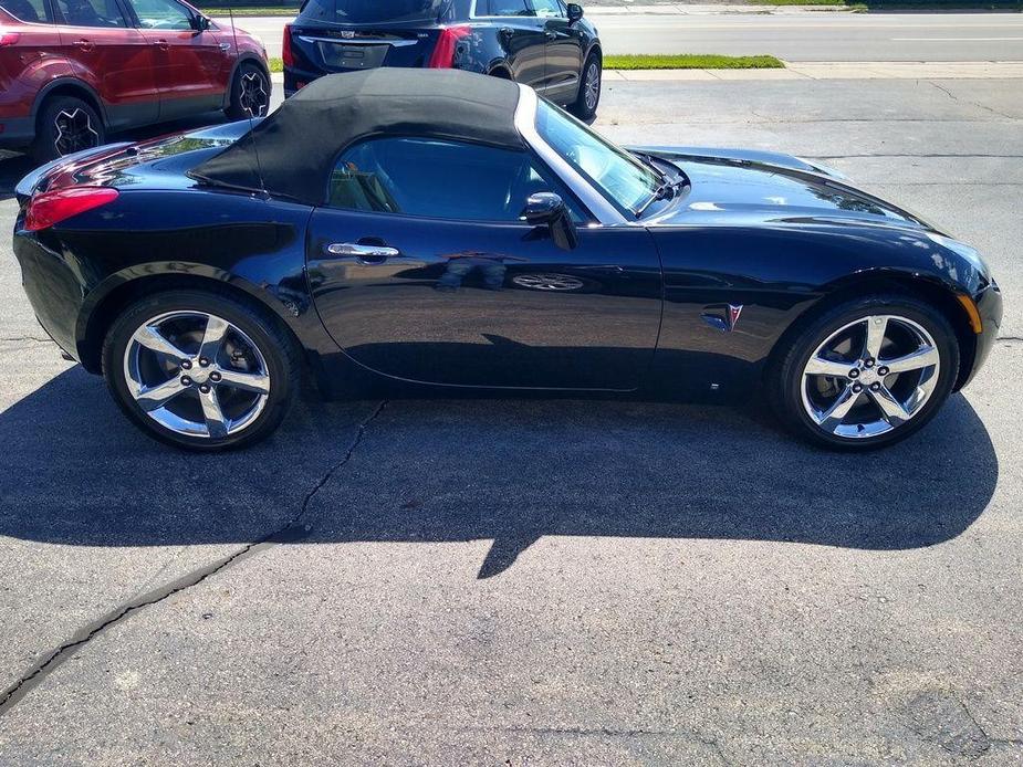 used 2007 Pontiac Solstice car, priced at $12,850